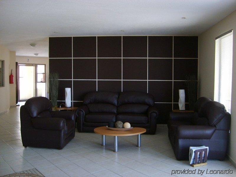 American Inn Hotel & Suites Parral 외부 사진